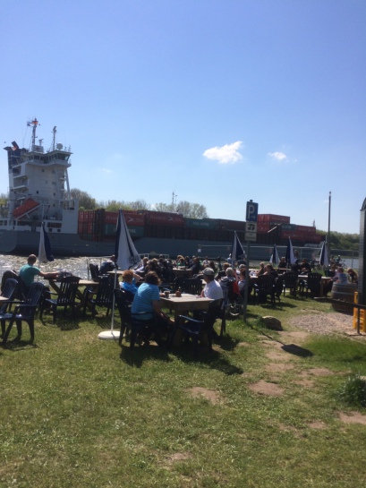 Kaffeegarten am Kanal